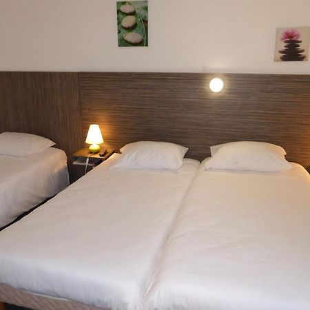 Hotel Le Cosy Blois Villebarou Exterior photo