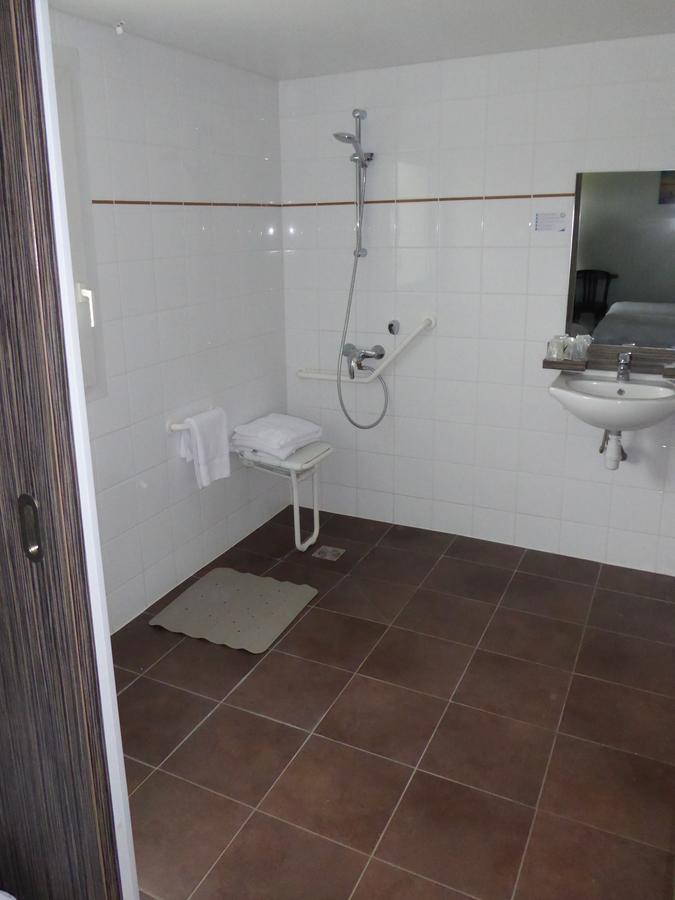 Hotel Le Cosy Blois Villebarou Exterior photo